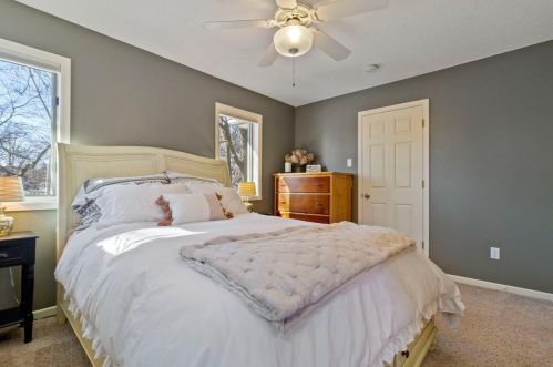 1924 Washburn Ave, Minneapolis MN 55411-2326 exterior