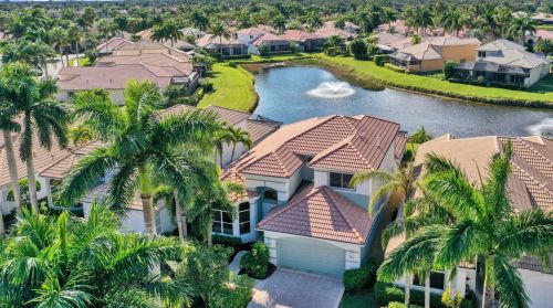 9013 Sand Pine Ln, West Palm Beach, FL 33412-1307