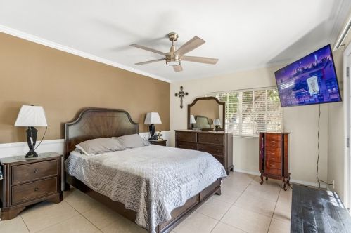 3095 Sepulveda Ave, San Bernardino CA  92404-2330 exterior
