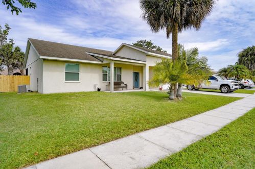 10524 Ramblewood Rd, Orlando, FL 32837-8943