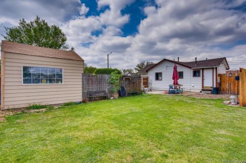 372 Newton St, Denver CO 80219-2632 exterior