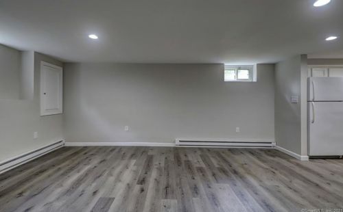 65 Ridgebrook Dr, Bridgeport CT  06606-1925 exterior