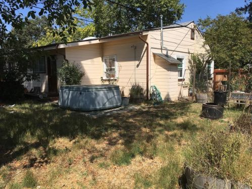 483 Goodman Ave, Santa Rosa, CA 95407-6919