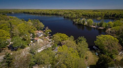 305 Lakeside Dr, Exeter, CT 06249-2816