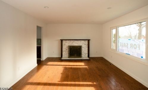 60 Dartford Rd, Greystone Park NJ  07950-3014 exterior