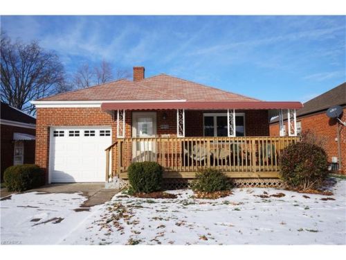 2320 Grovewood Ave, Cleveland OH  44134-1515 exterior