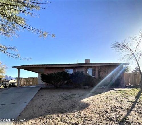 3806 Lakeview Cir, Tucson, AZ 85739-8964