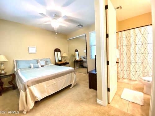 1035 Storment Ln, Gilbert AZ  85296-1438 exterior