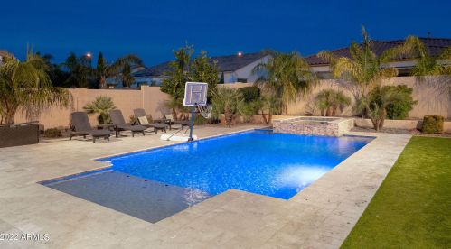 5297 Loback Ln, Gilbert, AZ 85298-8502