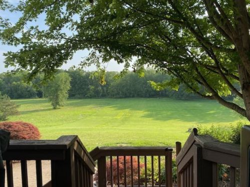 1930 Upper Vly Dr, West Jefferson OH  43162-9542 exterior