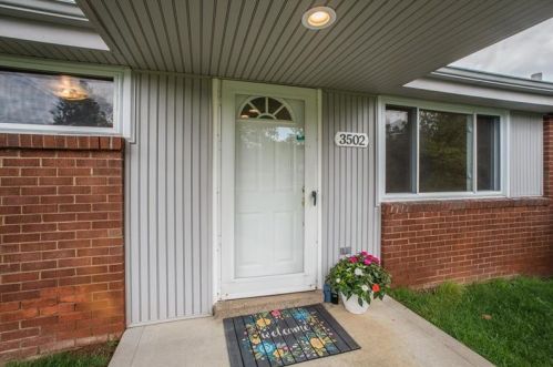 3502 Stag Dr, Gibsonia, PA 15044-7904