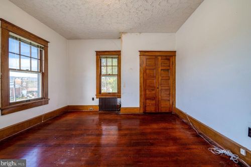 5 Amiss Ave, Richmond National Battlefiel VA  22835-1309 exterior