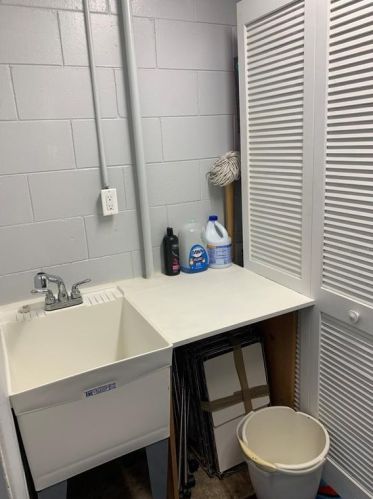 802 Pne Tree Ct, Deland FL  32724-2920 exterior