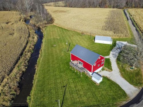 13699 Vincent Rd, Mount Vernon, OH 43050-8280