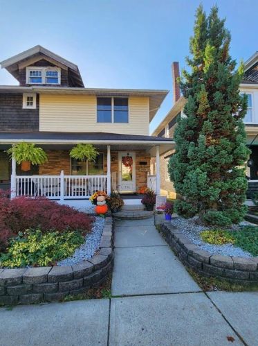 530 Columbia Ave, Palmerton, PA 18071-1606