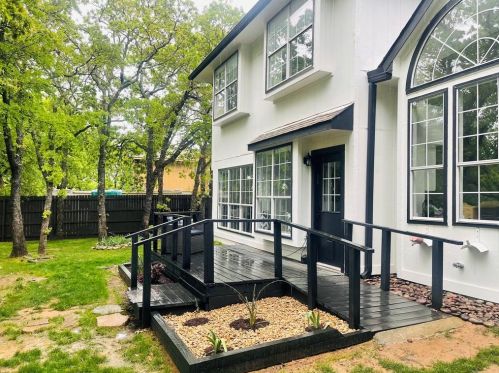 1400 Kenwood St, Denton TX  76205-5128 exterior