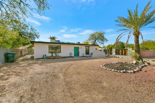 4944 Rosewood St, Tucson, AZ 85711-1236