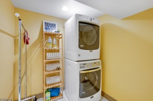 42 Warren Ct, South Orange NJ  07079-2336 exterior