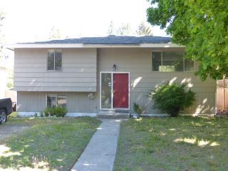 2727 13 Ave, Spokane WA  99202-4323 exterior