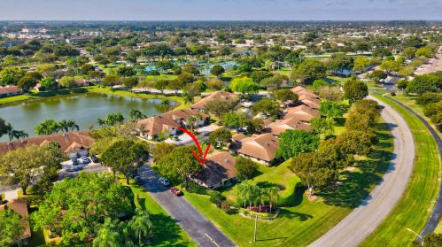 8425 Springlake Dr, Boca Raton FL  33496-4904 exterior