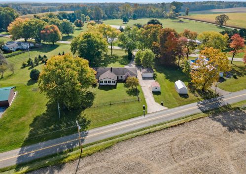 8328 Martinsburg Rd, Mount Vernon OH  43050-9506 exterior