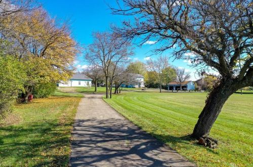 8586 Union Rd, Miamisburg, OH 45342-4025