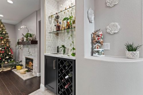 11773 Windcrest Ln, San Diego CA 92128-4279 exterior