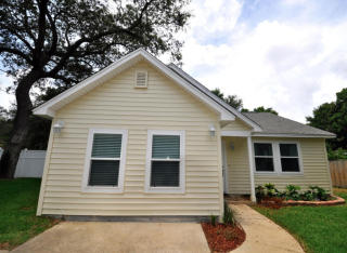 1142 Bay Ct, Destin, FL 32541-1635
