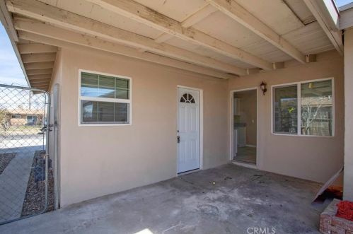 15144 Las Piedras Dr, Victorville CA  92395-3628 exterior