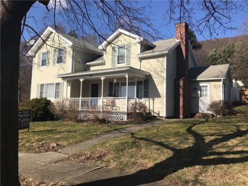 20 Health St, Dansville, NY 14437-1340