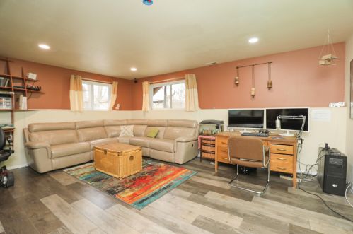 225 87 St, Kenosha WI 53142-2521 exterior