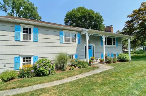 10 Cranbury Woods Rd, Norwalk, CT 06851-1906