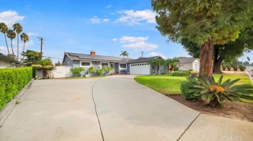 1811 Larkwood St, West Covina, CA 91791-2640