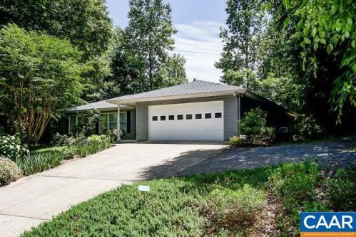 16 Iroquois Way, Bybee, VA 22963-3120