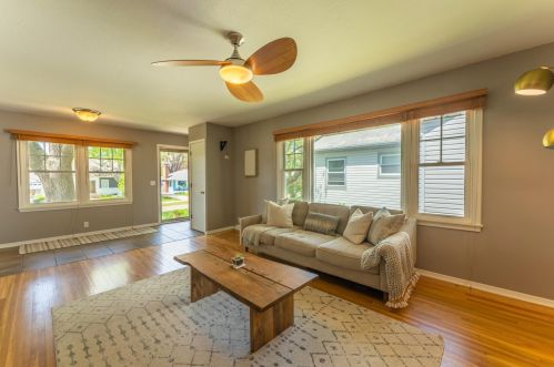 2721 Xenwood Ave, Minneapolis, MN 55416-1849