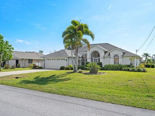 191 Fairway Rd, Placida, FL 33947-2019