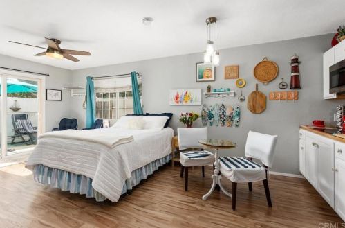 4037 Vista Calaveras St, Oceanside CA  92056-4607 exterior