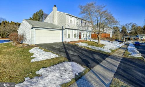3507 Countryside Ln, Camp Hill, PA 17011-1521