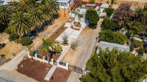 282 Hill St, Lake Elsinore CA  92530-3926 exterior