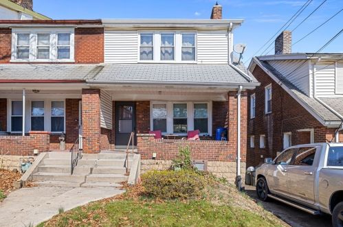 953 Lilac St, Pittsburgh, PA 15217-3046