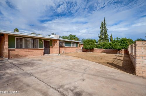 2010 Longfellow Pl, Tucson, AZ 85711-6248