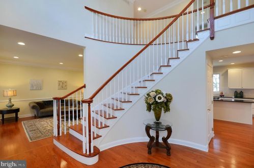 43 Ettl Cir, Princeton NJ  08540-2327 exterior