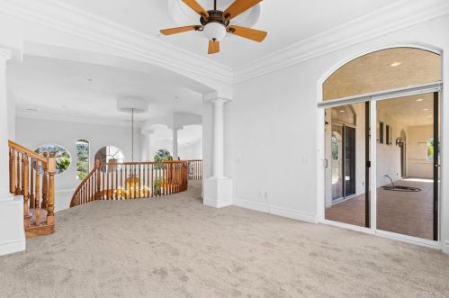 733 Clayburn Ct, Alpine, CA 91901-2954