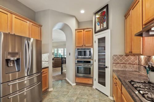 1424 Suzanne Dr, Allen TX  75002-5881 exterior