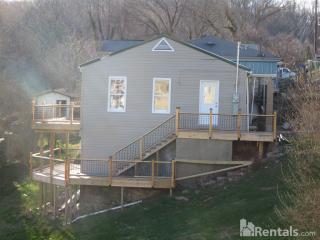 117 Oak St, Dunbar WV  25064-1214 exterior