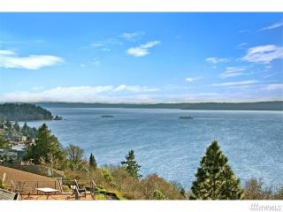 4721 51st Pl, Seattle, WA 98116-4331
