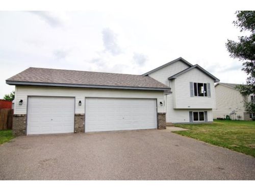 1462 Zachary St, Spectacle Lake MN  55008-9319 exterior