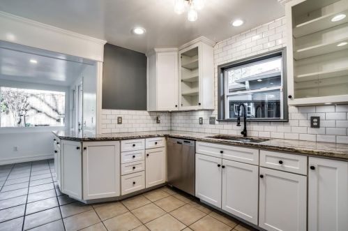 6831 Grand Ave, Dallas TX  75223-1105 exterior