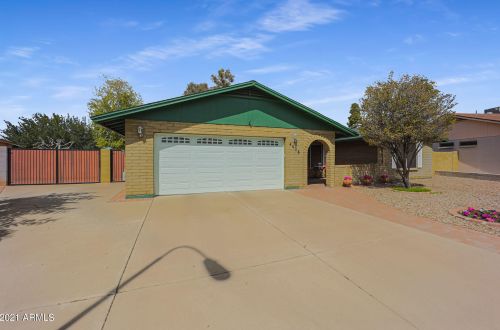 4926 Eva St, Glendale, AZ 85302-3521