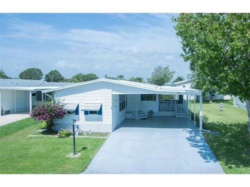 7630 Longhorn Ave, Sebastian, FL 32976-7904